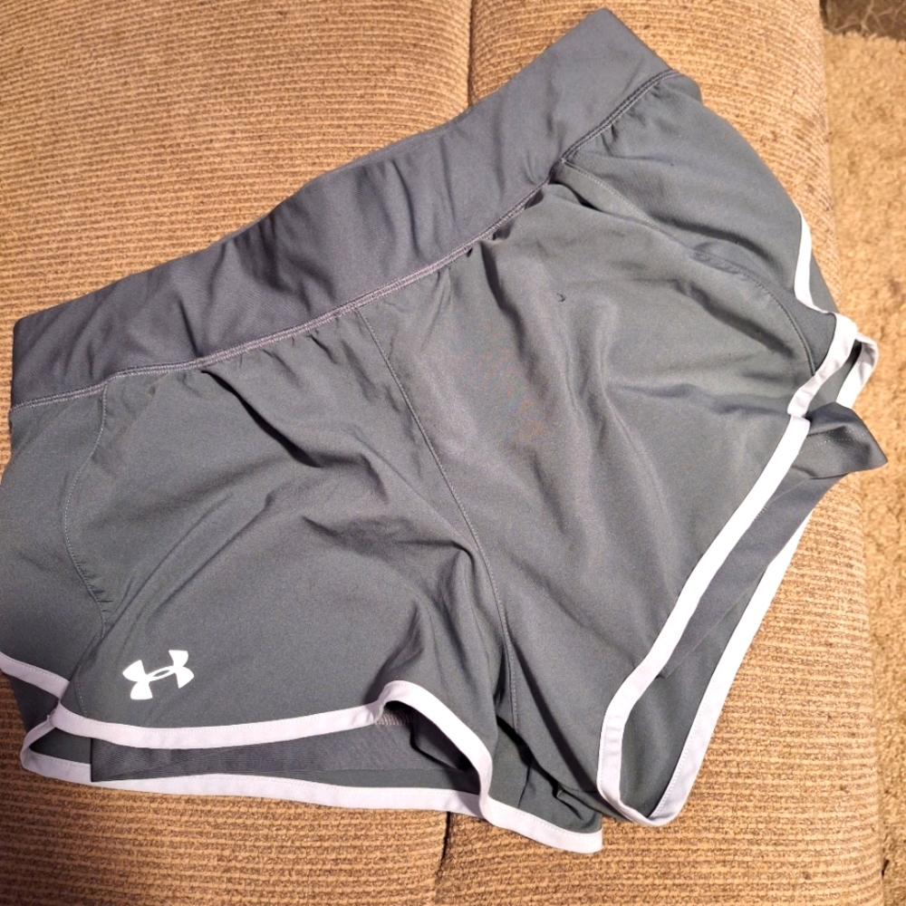 Under armour heat gear shorts